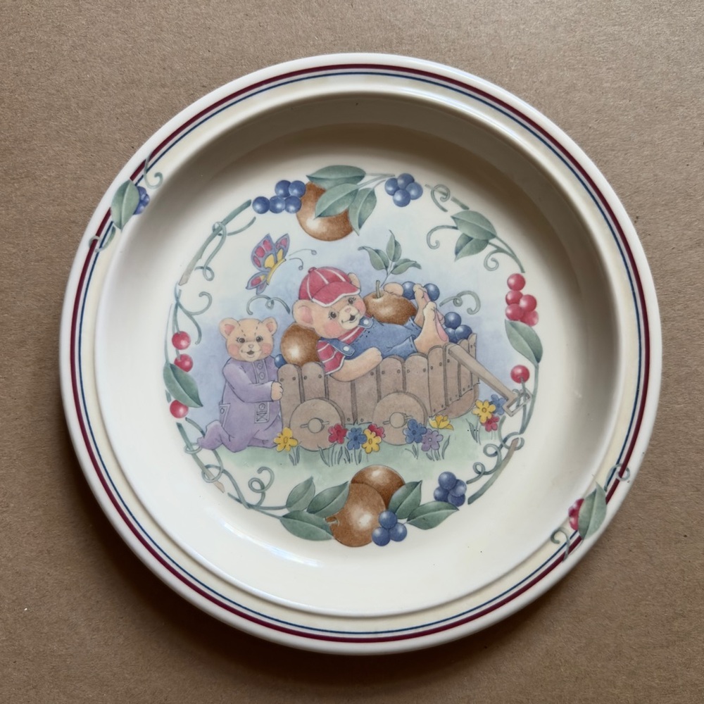 Selandia Corelle Coordinates Abundance Melamine Bear Fruit Children’s Plate 8.5”
